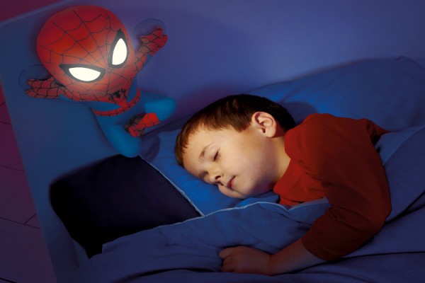 Không nên để đèn khi bé ngủ