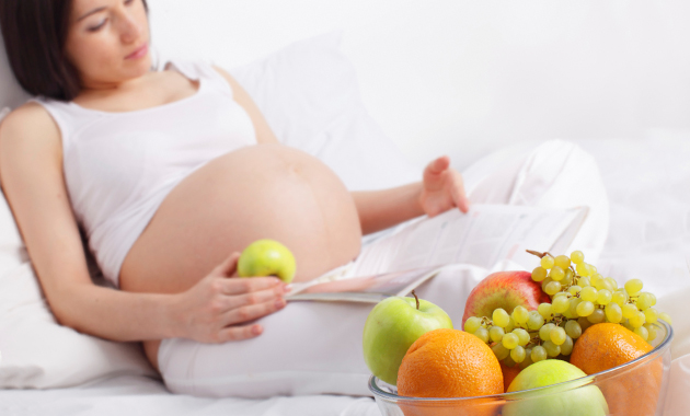 Mẹ bầu nên ăn uống đủ chất dinh dưỡng