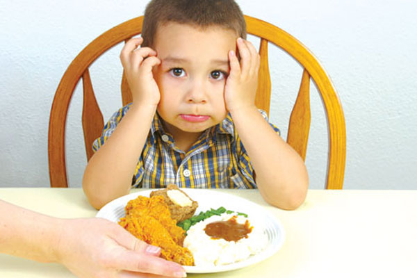 Biếng ăn ở trẻ cần được khắc phục đúng cách